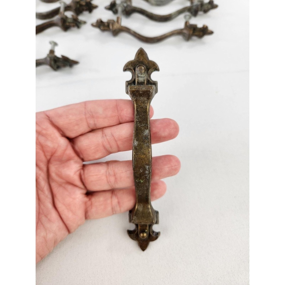 Set 10 Vintage Gothic Fleur de Lis Drawer Pulls Eastlake Brass Cabinet Handles